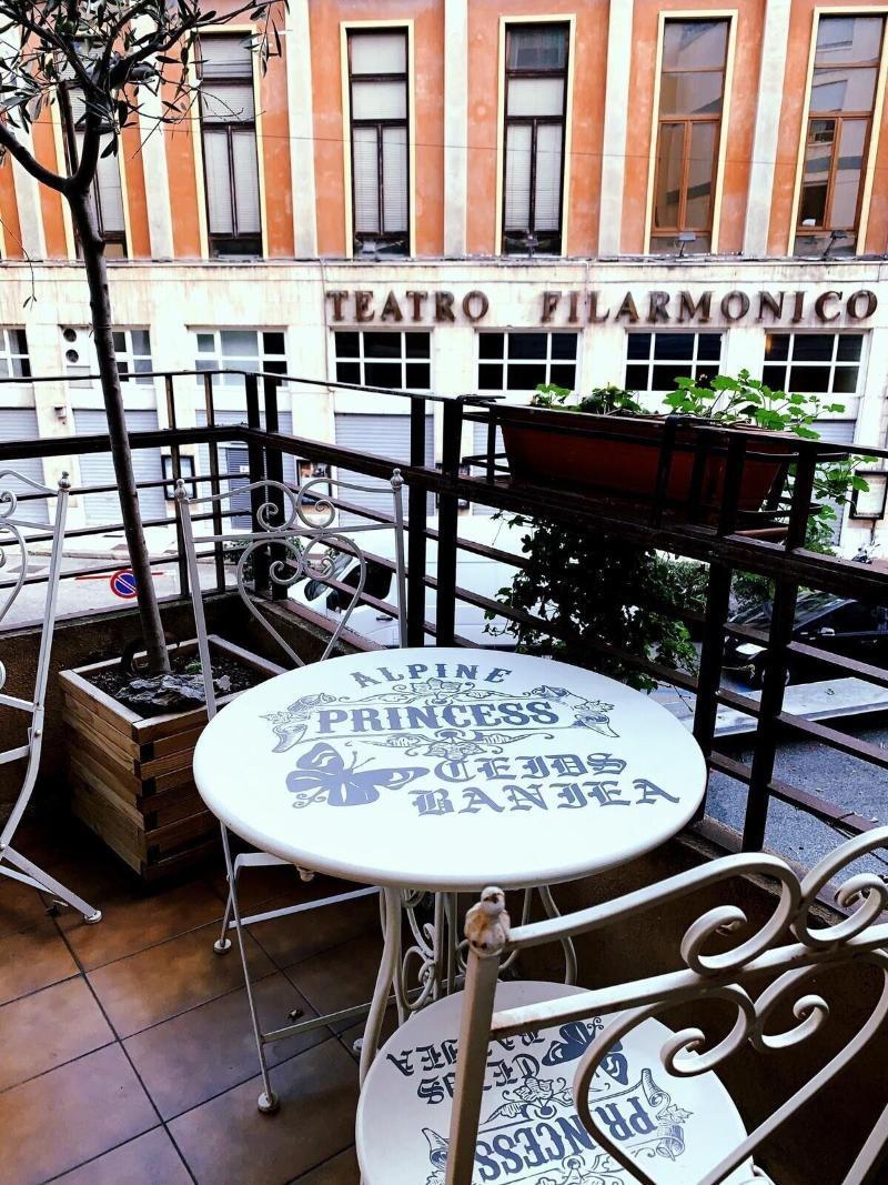 ホテル Al Teatro ヴェローナ エクステリア 写真