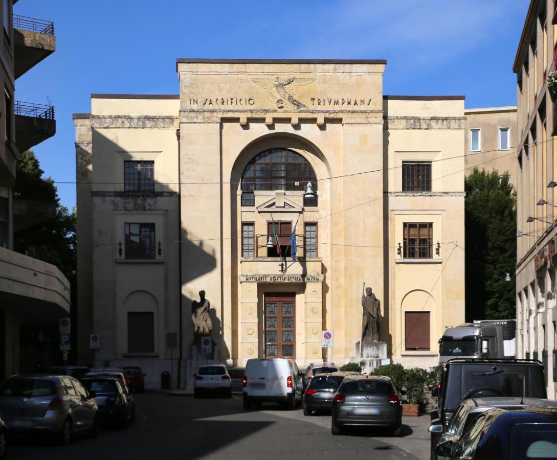 ホテル Al Teatro ヴェローナ エクステリア 写真